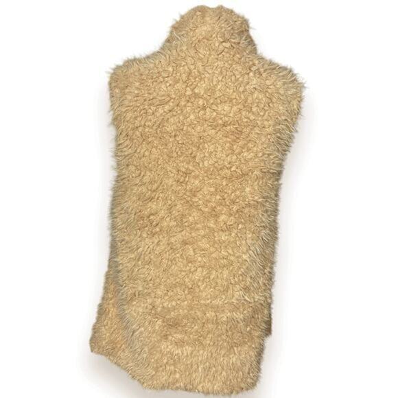 JANICE APPAREL‎ Faux Fur Shaggy Vest Carmel Size OS - Picture 2 of 6